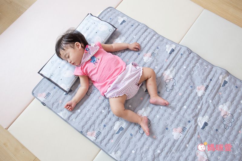 韓國Lolbaby - Hi Jell-O涼感蒟蒻枕頭_嬰兒枕-防水隔尿款-(夏夜星空)