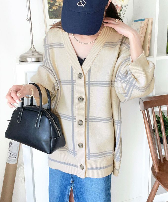 日本 Classical Elf - 歐風大格紋落肩針織外套-米杏