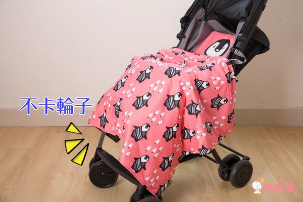 OGG 喔咯 - 外出隨身被組合-企鵝可莉-粉紅 (90*70cm / 26*20cm)-1組