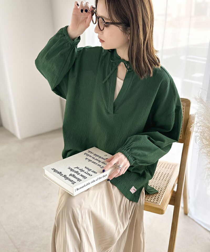 日本 Classical Elf - 溫柔感楊柳細摺綁帶長袖上衣-淺灰棕