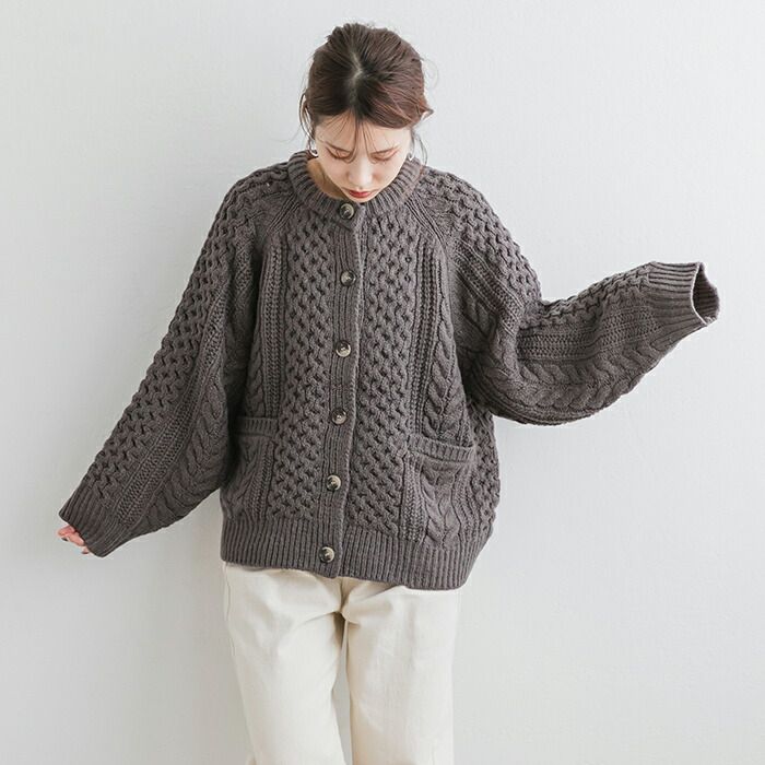 日本 ihuu - 粗編織麻花口袋針織外套-深灰