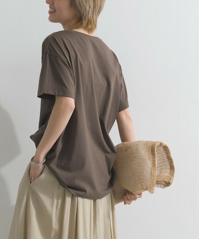 日本 le colis - 接觸冷感 紅鶴刺繡印花休閒上衣-咖啡