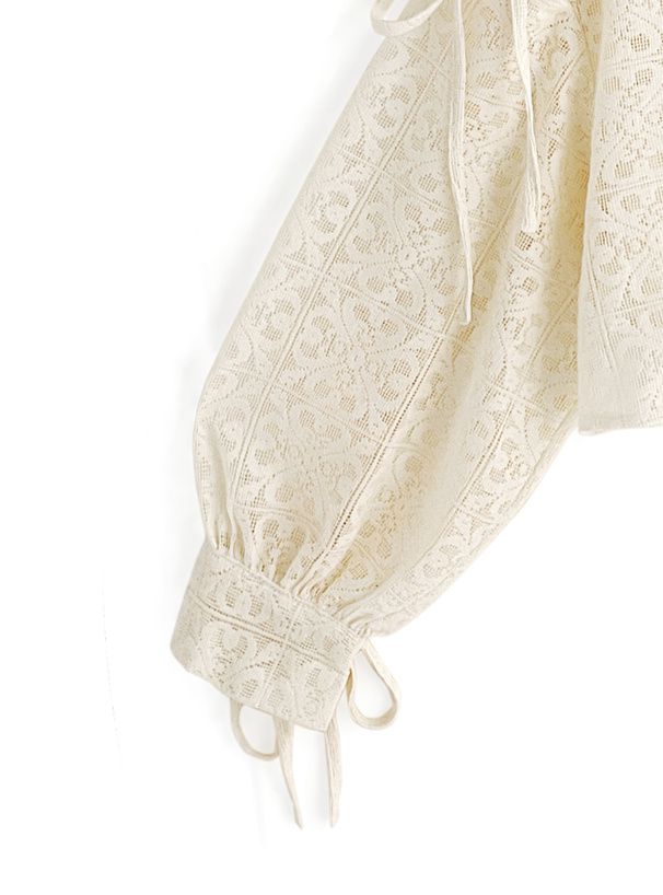 日本 GRL - 幾何雕花短版長袖襯衫-米杏 (F)