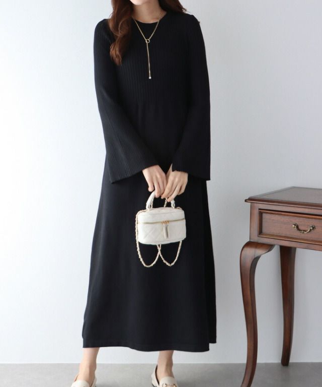 日本 BLUE EAST - 優雅花瓣袖羅紋針織洋裝-粉膚