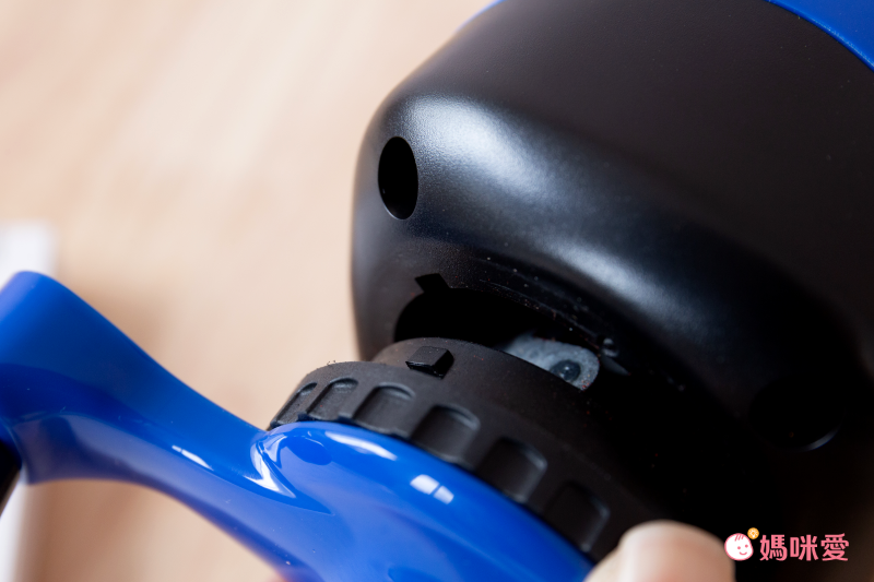 日本文具 KUTSUWA - [獲設計獎] 小企鵝 多角度削鉛筆機-藍