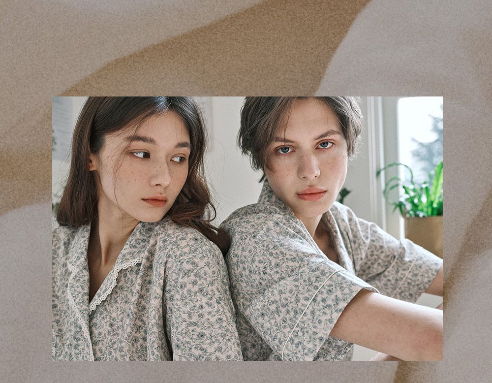 韓國 ULLALA - 滿版碎花短袖睡衣(兩件式) (FREE)