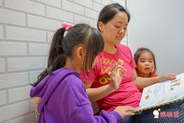 孩子的第一套思考練習書✦全球暢銷、翻譯13國語言【小小樂思系列繪本】✦陪孩子思考、尋找答案！