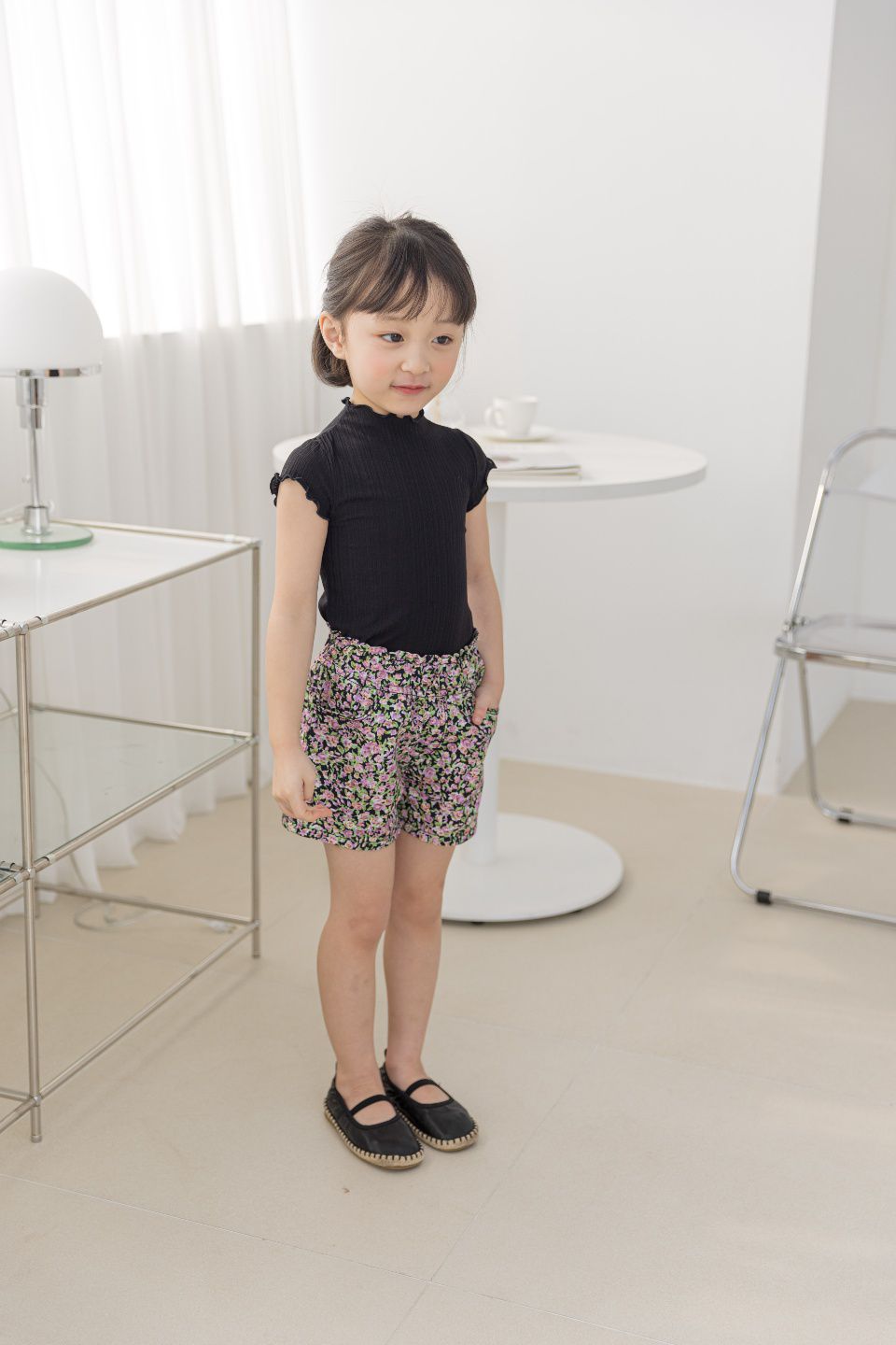 韓國 Orange Mom - 卷卷邊皺褶感針織上衣-黑