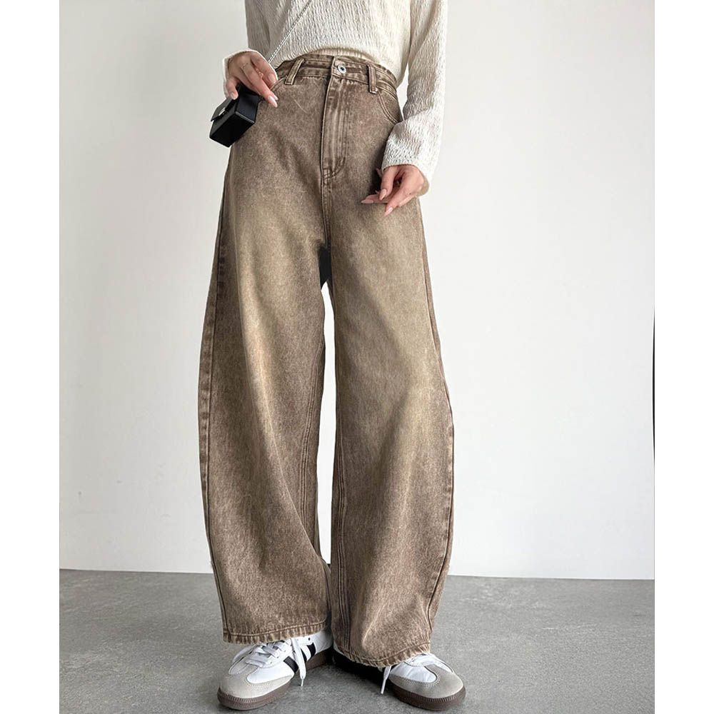 俐落百搭刷色感彎月弧型丹寧褲-棕