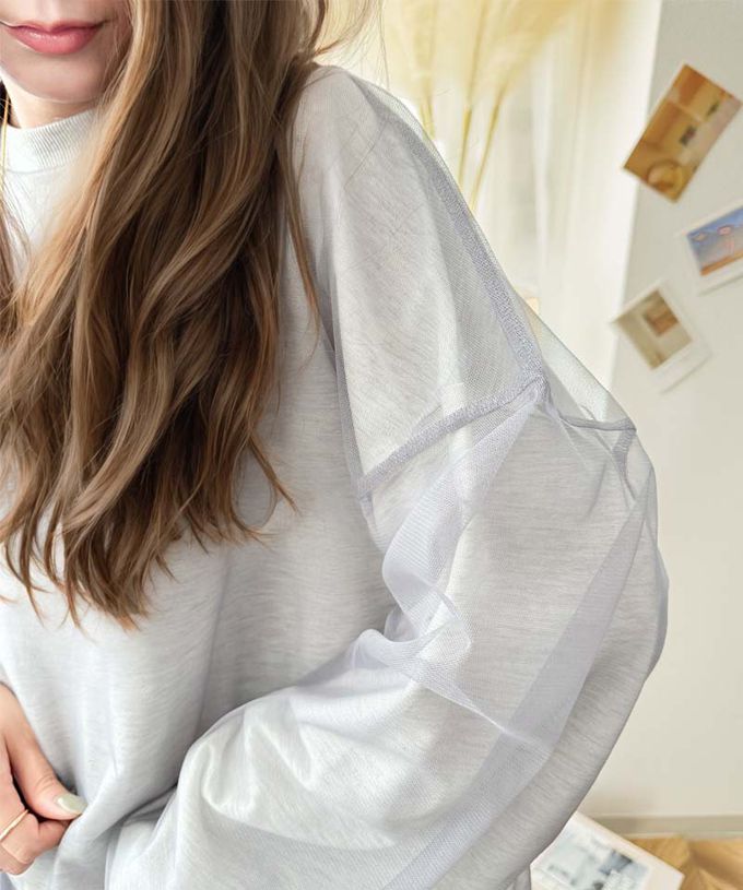 日本 Classical Elf - Java 透膚薄紗層次上衣-背後標籤印花-燕麥灰