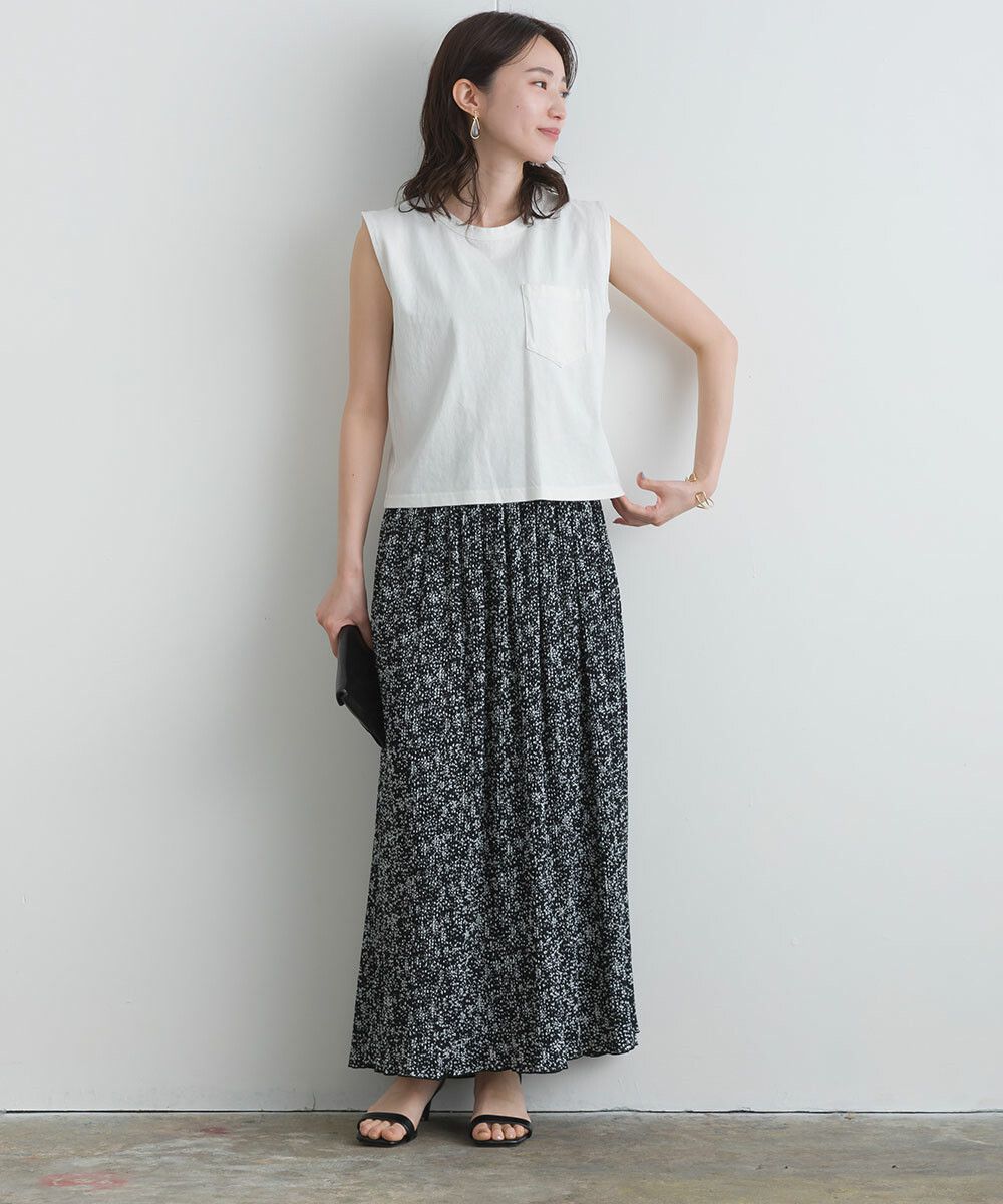 日本女裝代購 - 天竺棉顯瘦剪裁無袖上衣-簡約白