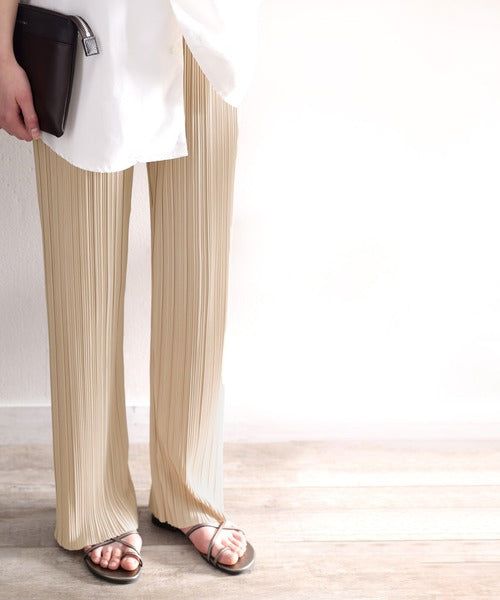 日本 Classical Elf - 光澤感細褶垂墜感長褲-焦糖棕