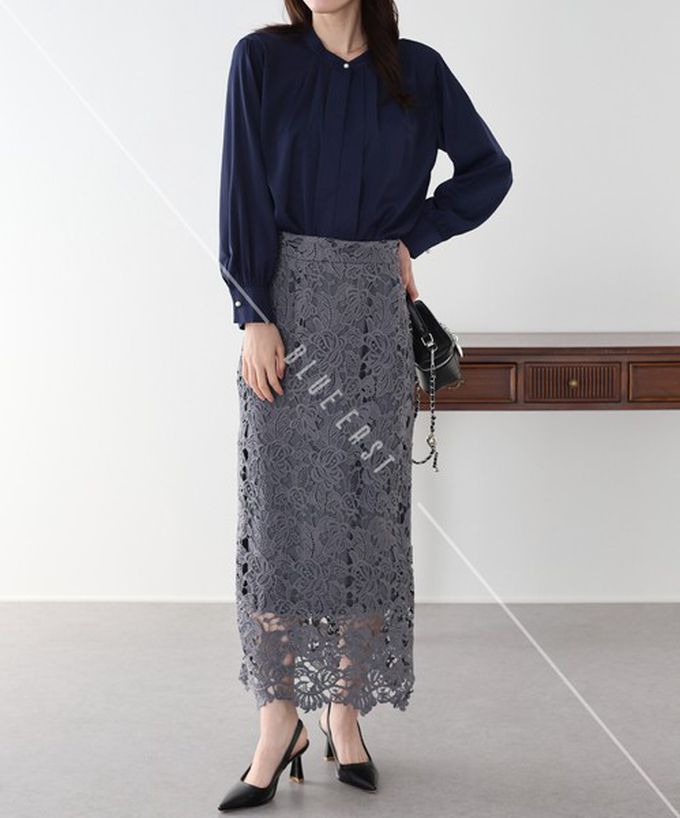 日本 BLUE EAST - 2way領知性整潔感打褶長袖上衣-珍珠袖扣-白