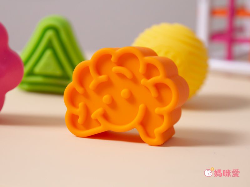 寶寶哭鬧救星【美國 FatBrain】指尖陀螺