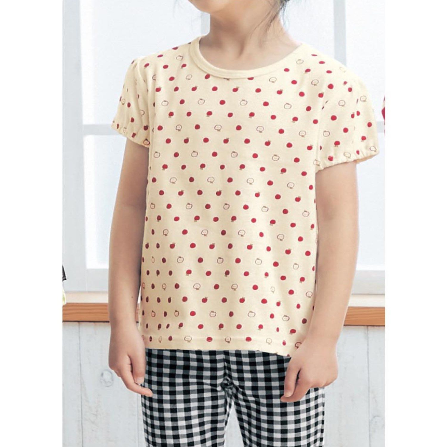 日本千趣會 - GITA 純棉百搭泡泡袖短T-滿版蘋果-米