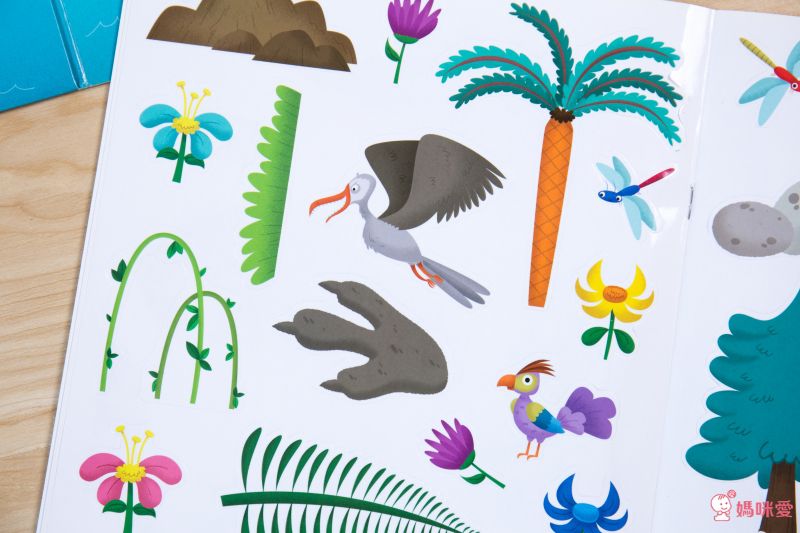 【超級英雄/蜘蛛人 貼紙書】熱愛英雄的男孩不能錯過☞大量貼紙與趣味題型 盡情當個小小英雄