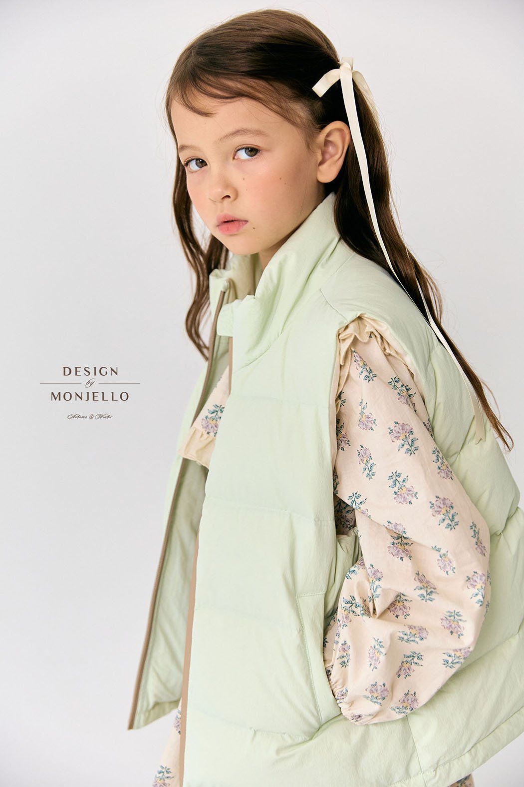 韓國 MONJELLO - (100%鴨絨)防潑水立領羽絨背心-淺卡其