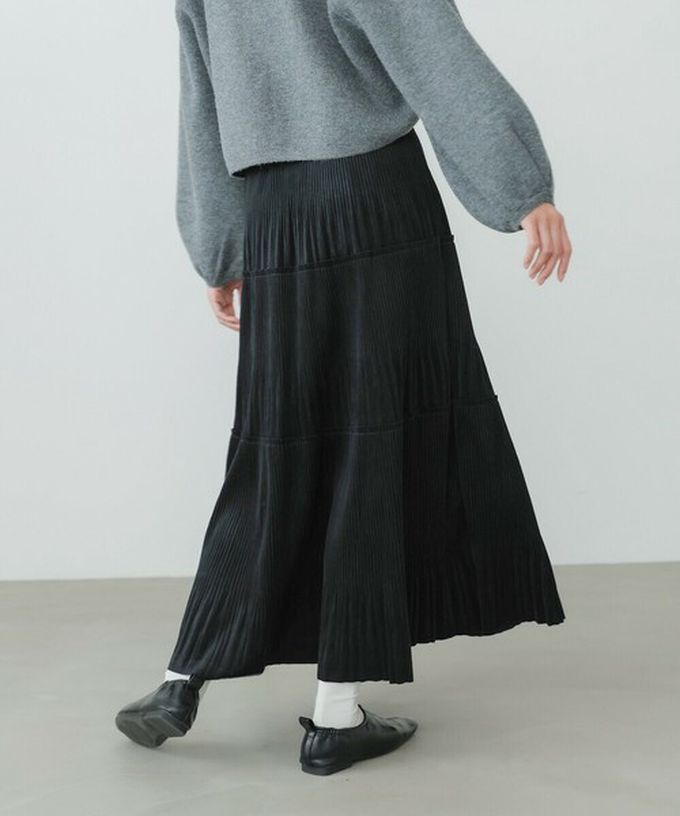 日本 Bab - 飄逸感絲滑絨面細摺長裙-象牙米