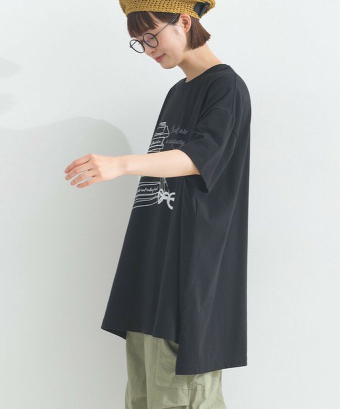 日本 Lupilien - 16OE天竺棉 氣質書籍印花寬鬆短袖上衣-白