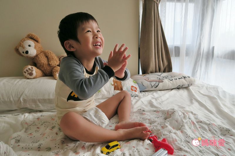 麗貝樂 Libero - 綠色環保升級/嬰兒尿布/紙尿褲touch-頂級系列 (S/3號)-28片x6包