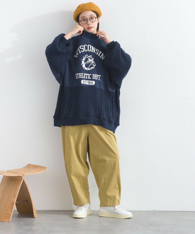 日本 Lupilien - 鬥牛犬印花粗針織拼接裏毛長袖上衣-米白