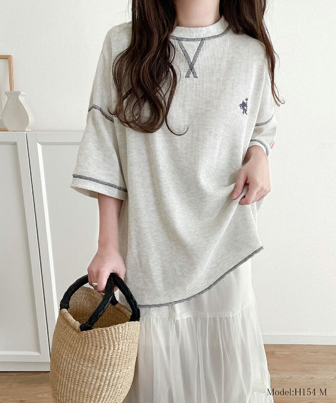 日本 Classical Elf - Java 華夫格落肩刺繡logo上衣-燕麥