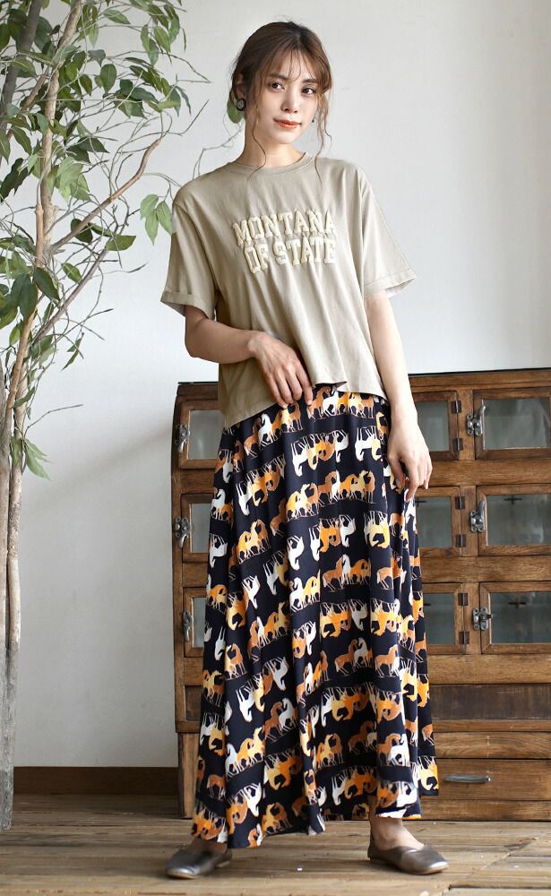 日本 zootie - 立體字母印刷百搭短袖上衣-米杏