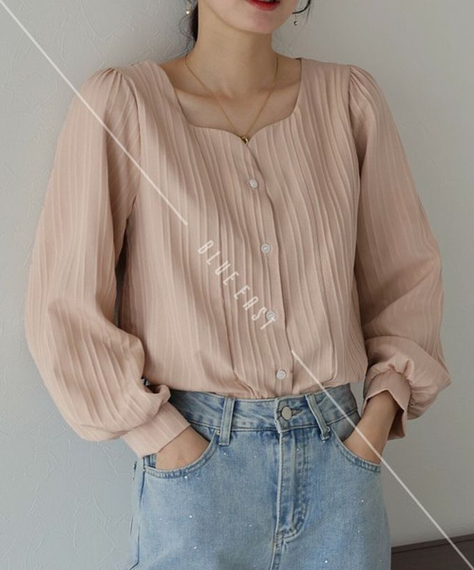 日本 BLUE EAST - 甜美心型領線條紋理長袖襯衫-杏橘