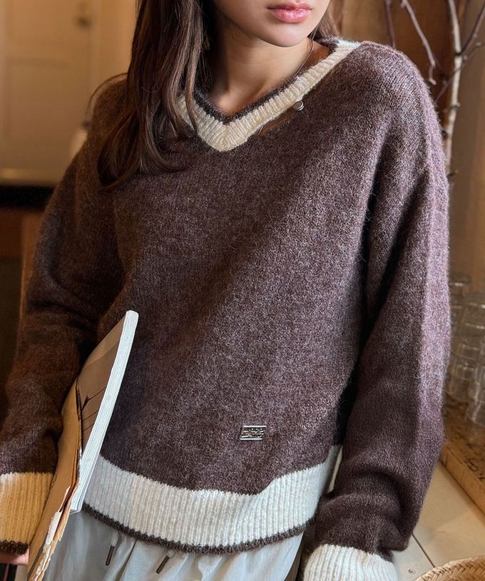 日本 Classical Elf - mily bilet 迷人鎖骨V領簡約針織上衣-象牙米