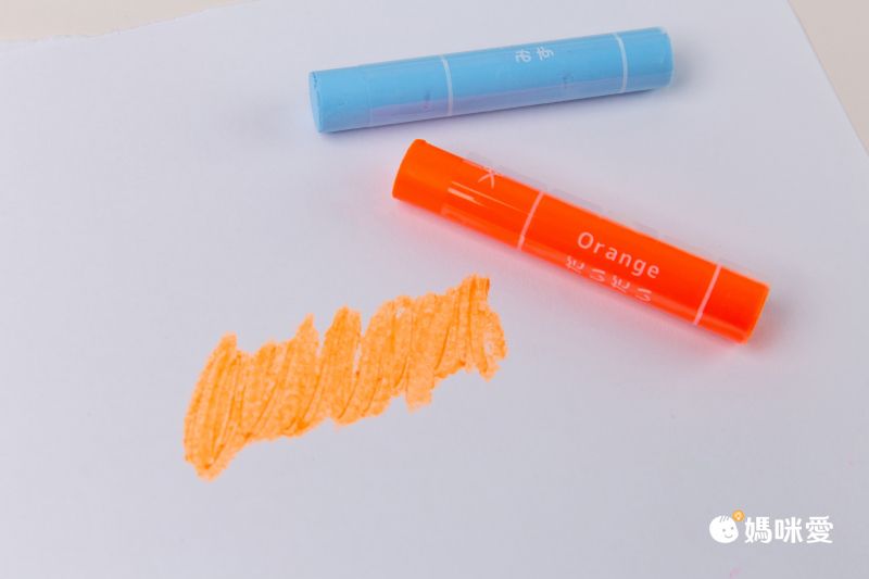 日本文具 KOKUYO - 日本製 螢光彩繪蠟筆-5色