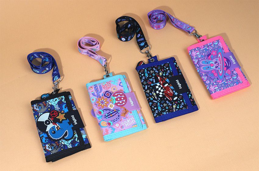 韓國 bigkid - 3摺錢包/皮夾(附吊繩)-魔幻恐龍 (折疊時：13.5×9cm／展開後：26.5cm／吊繩長：35cm)