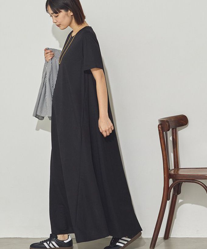 日本 Sans Souci 34+ - 接觸涼感 嫘縈傘擺素色短袖洋裝-咖啡棕