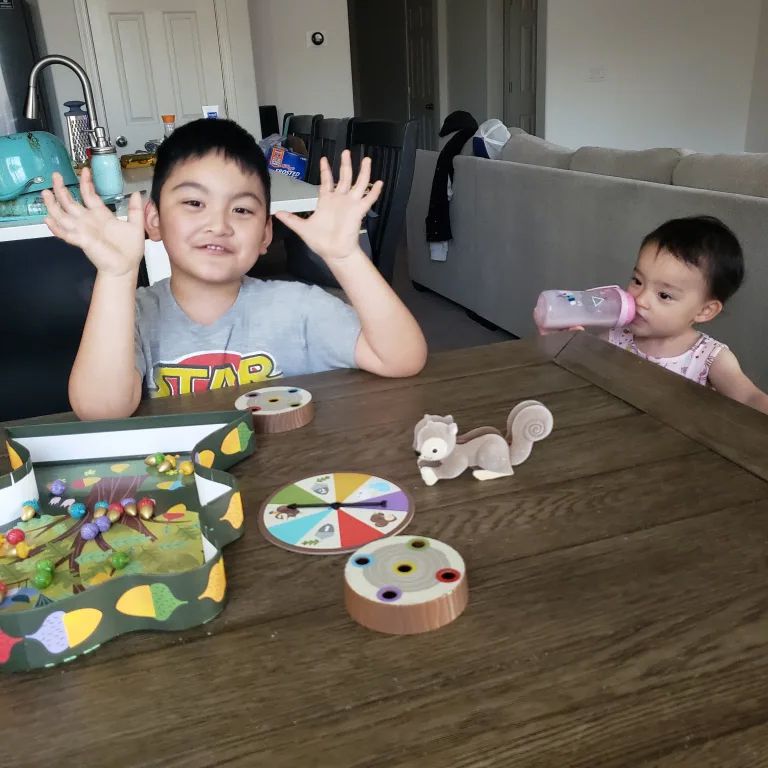 美國 Educational Insights - 小松鼠的橡果爭奪戰-(10週年紀念版)-3歲以上