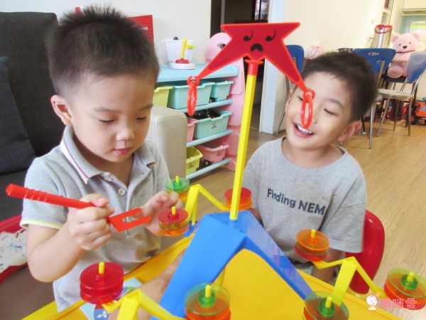 Mattel - 小心翼翼