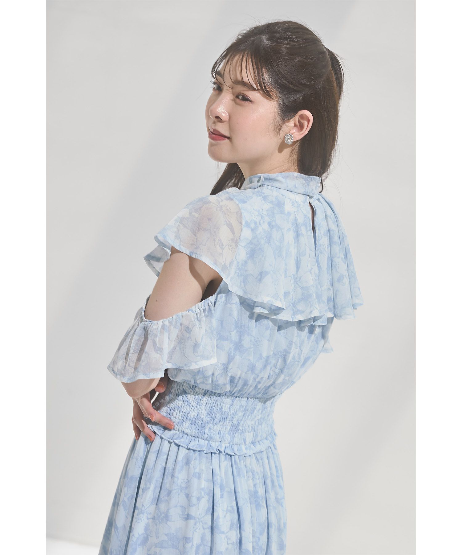 日本 tocco-closet - 浪漫時光碎花雪紡洋裝-寶貝藍