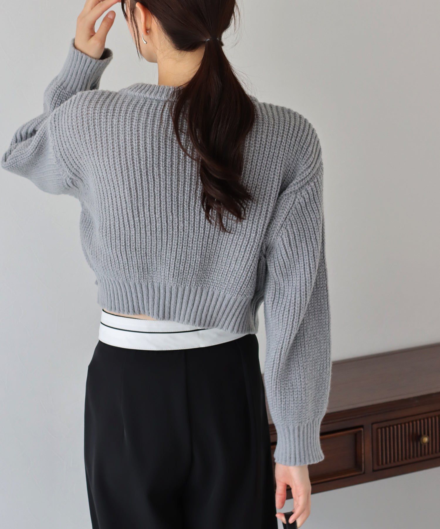 日本 BLUE EAST - 短版圓領羅紋針織薄外套-米杏