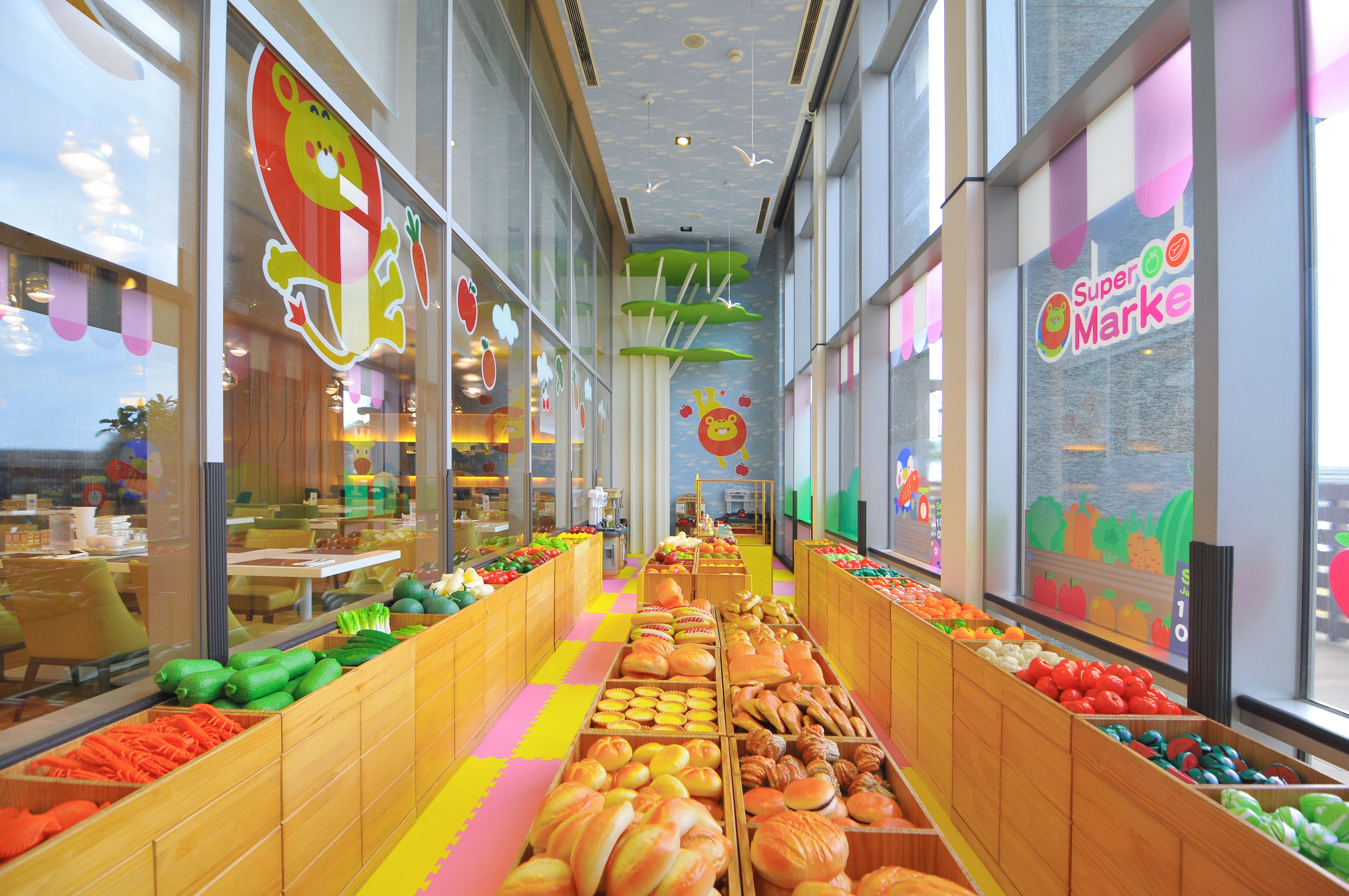 飛機控必追✈【台北諾富特華航桃園機場】二大一小一幼