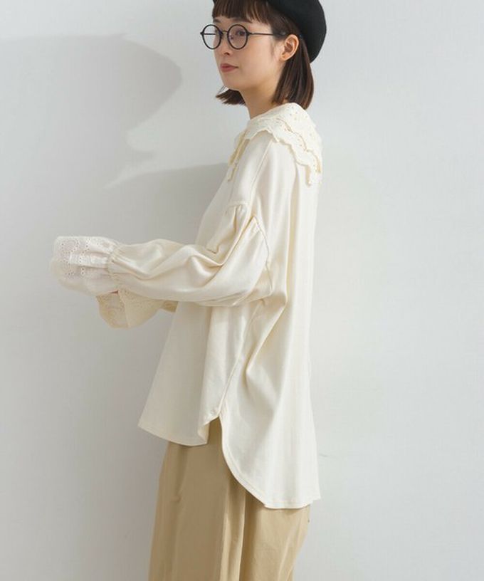 日本 Lupilien - 精緻蕾絲領落肩喇叭袖上衣-黑灰條紋