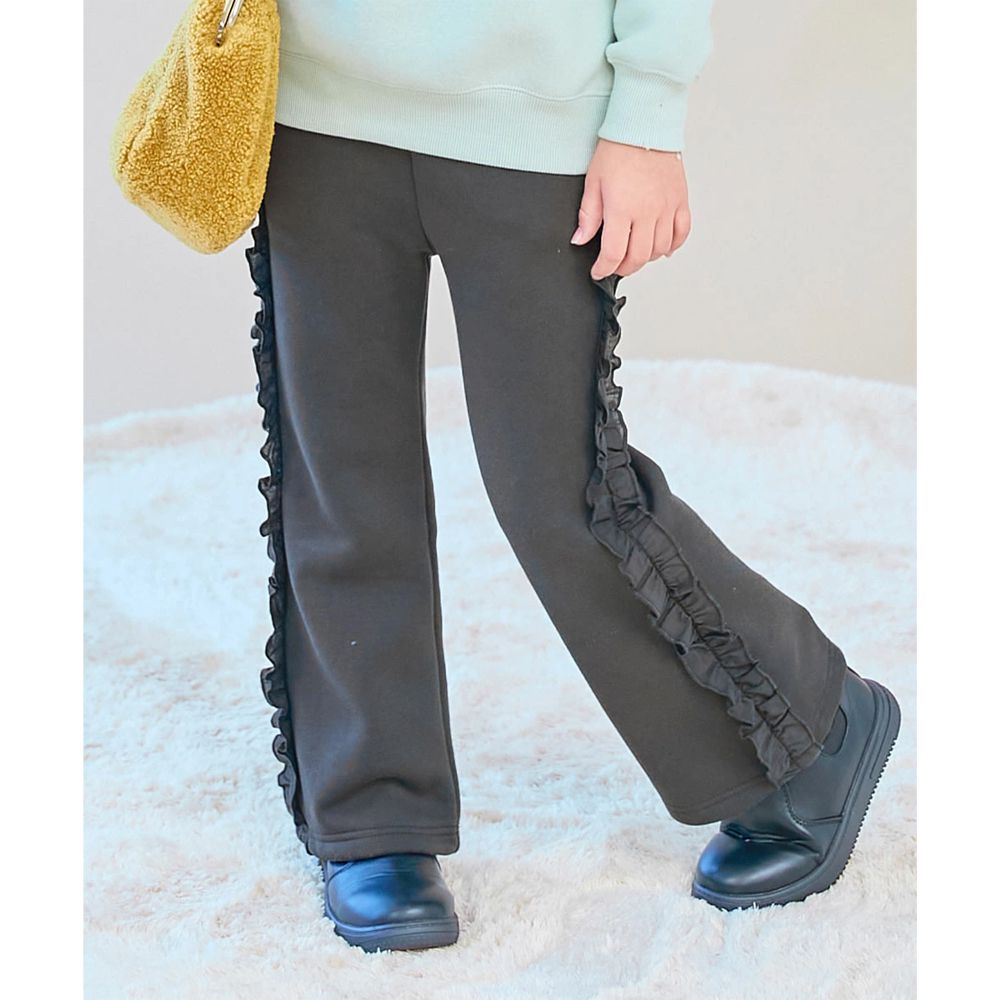 可愛設計荷葉邊裏毛長褲-側邊-炭黑