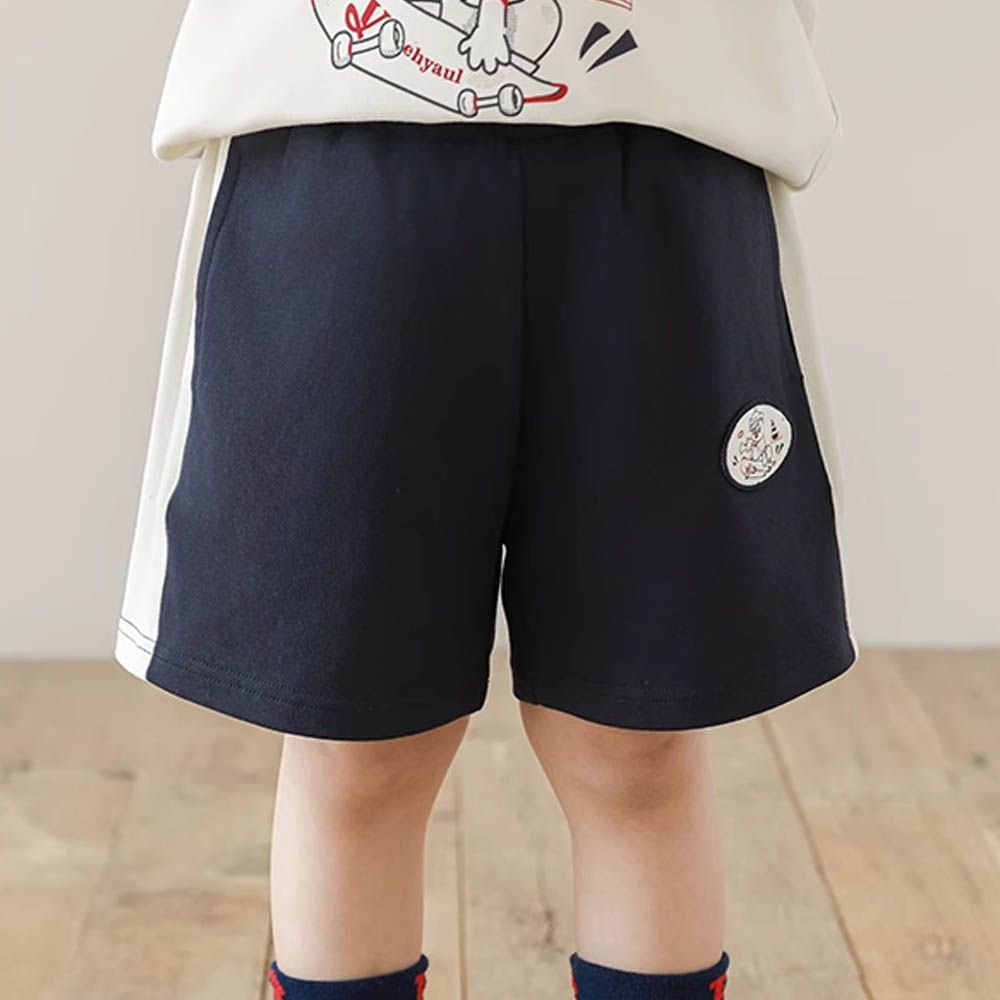 腰鬆緊側撞色拼接運動短褲-老鼠-藏青
