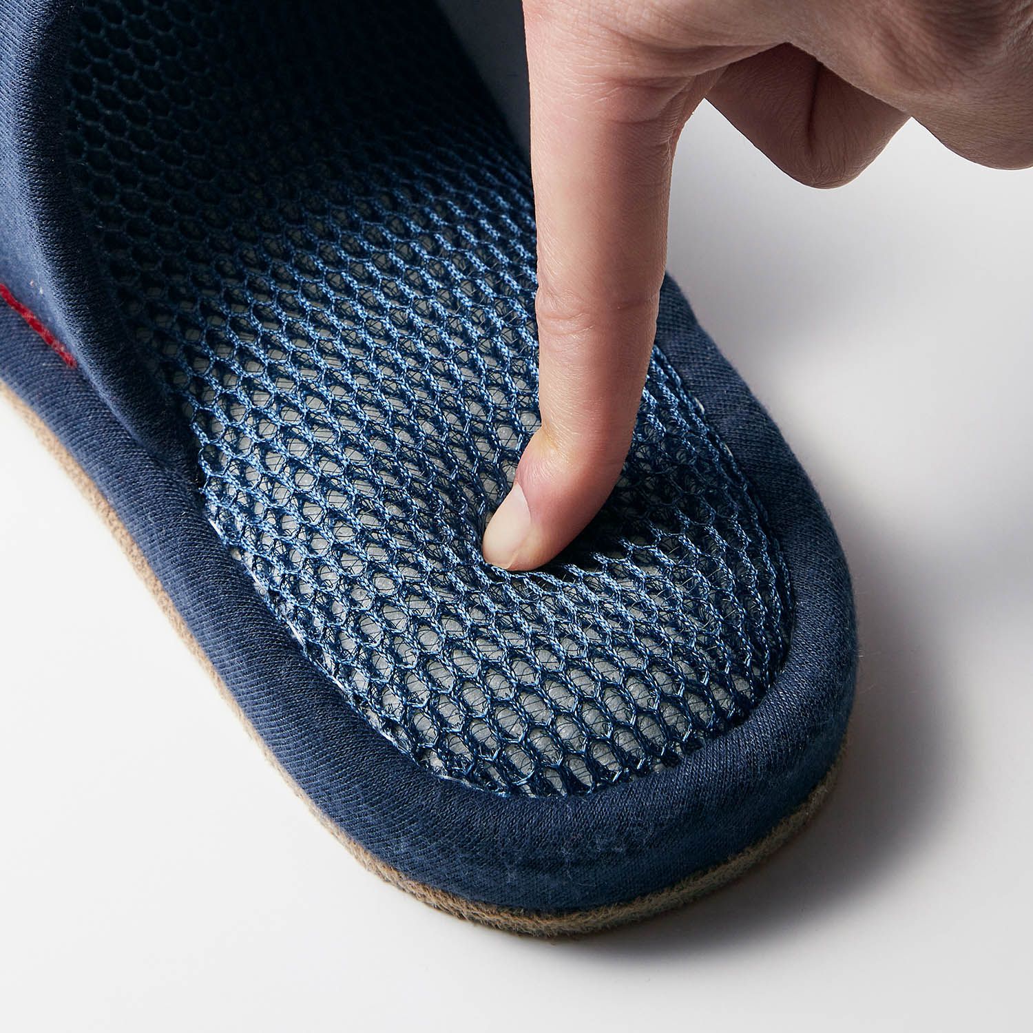 日本千趣會 - SNOOPY 刺繡印花網眼透氣室內拖鞋-俏皮紅 (L(24-25.5cm))