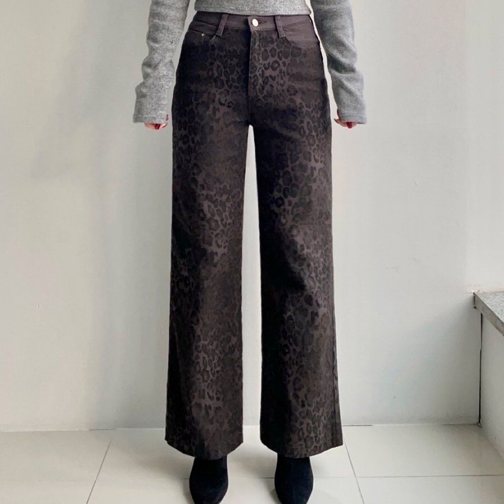 Howluk (內磨毛)彈性腰潮流豹紋小寬褲-深灰X黑