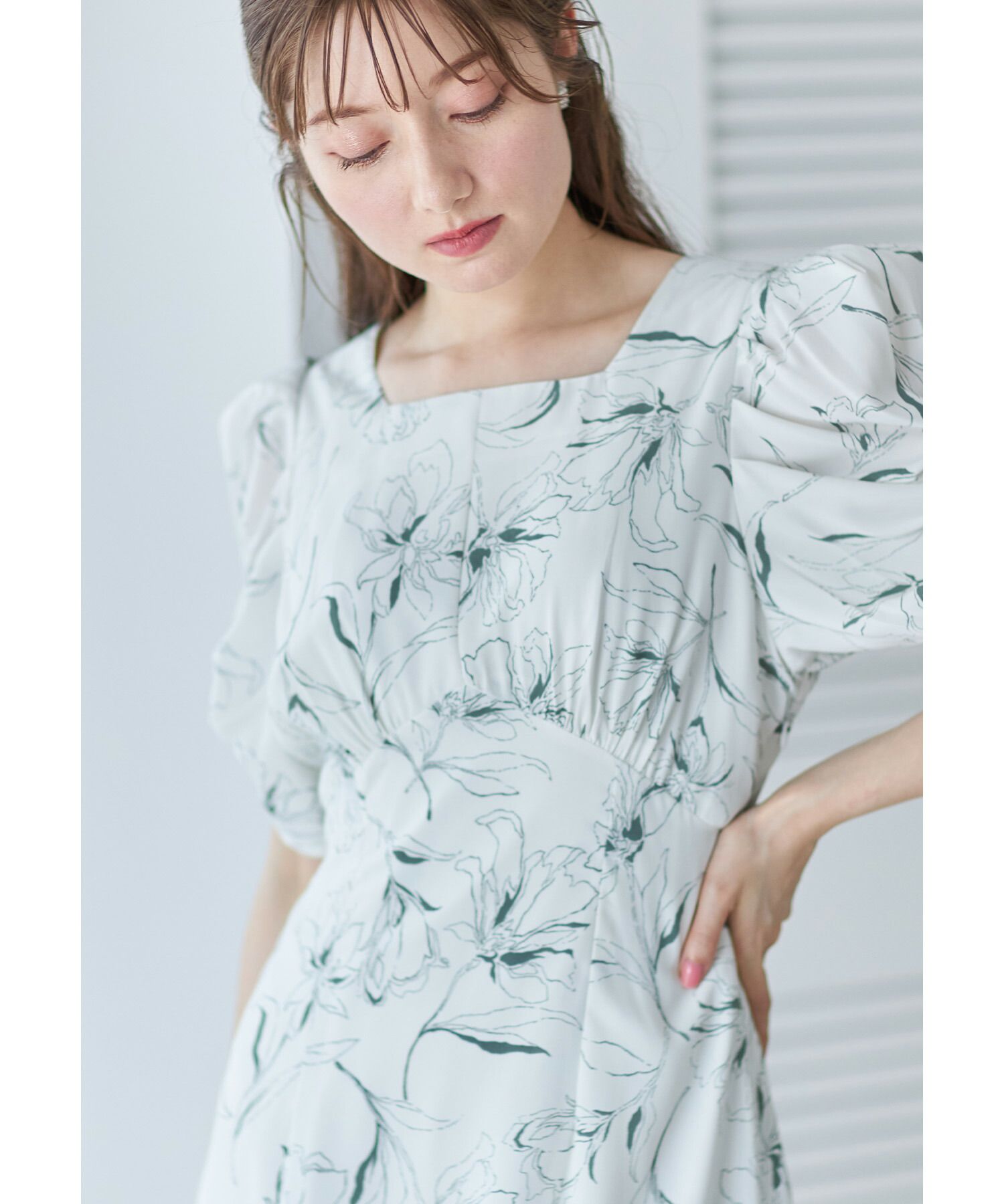 日本 tocco-closet - 典雅方領後綁帶泡泡袖洋裝-純潔百合-春芽綠