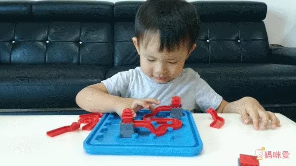 上誼新品桌遊 ☛ 暑假在家、坐車等餐，打發時間培養腦力！獨家滿額499贈小太陽生日派對遊戲卡