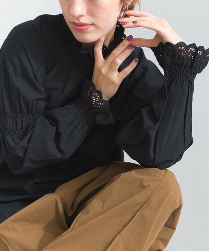日本 Lupilien - 100%棉 典雅貝殼蕾絲宮廷長袖上衣-黑