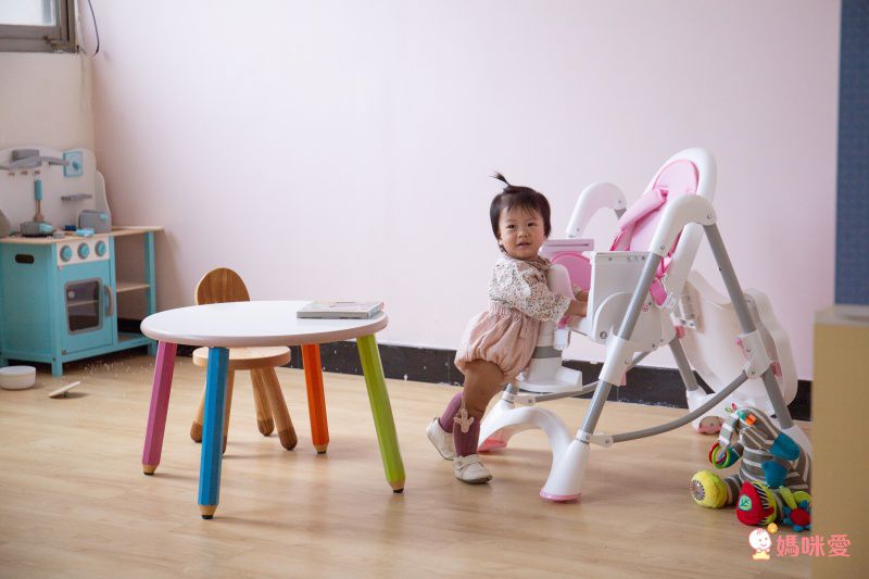 媽咪推薦餐椅NO.1【台灣製 myheart 】好移動、寬座椅