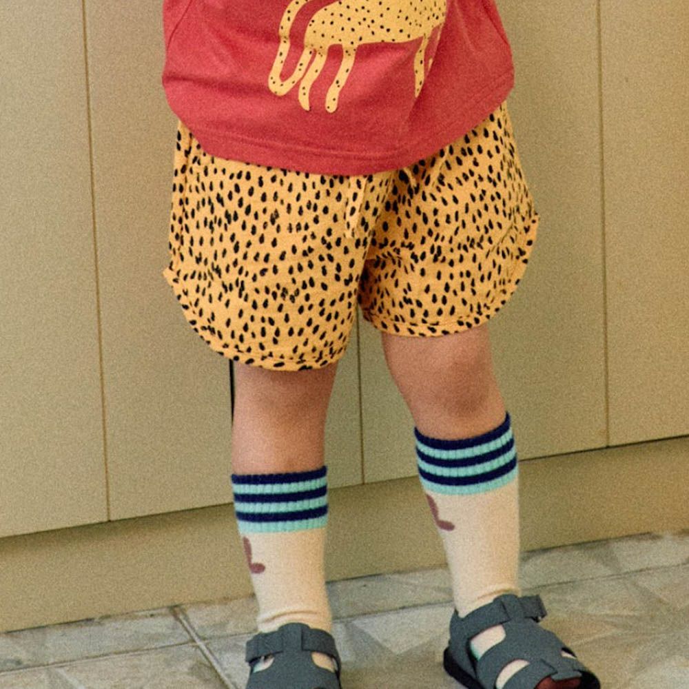 鬆緊腰豹紋短褲-黃