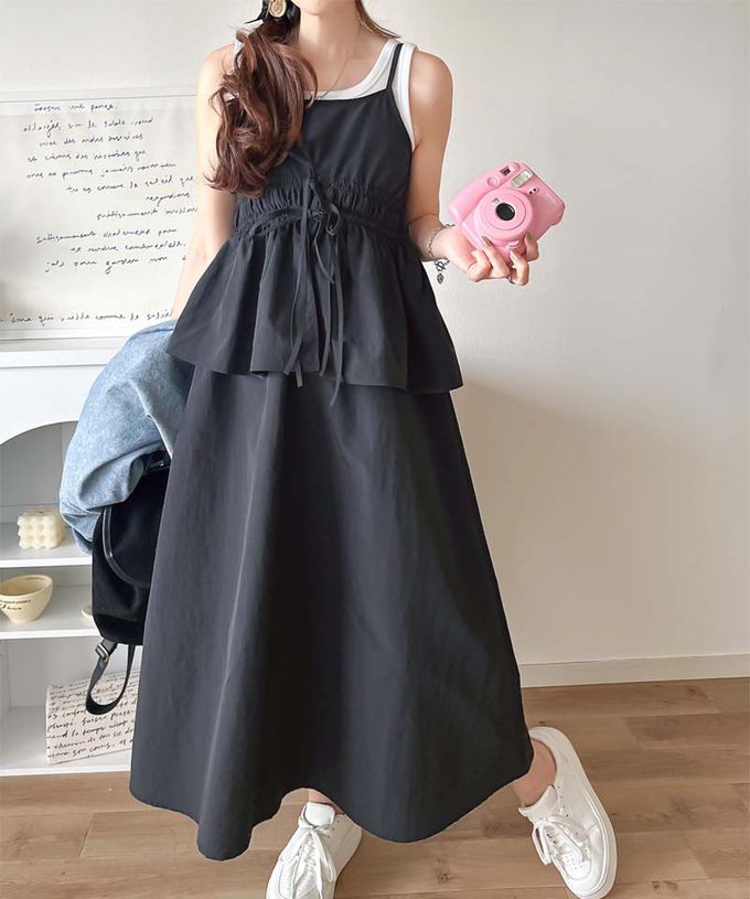 日本 Classical Elf - 假二件可愛皺摺荷葉吊帶洋裝-黑