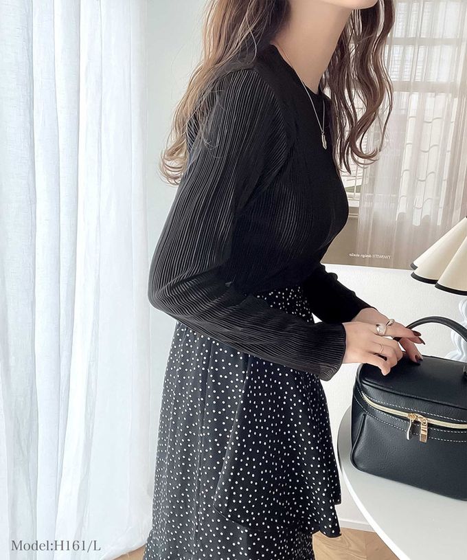 日本 Classical Elf - 圓領細坑條光澤感薄長袖上衣-摩卡