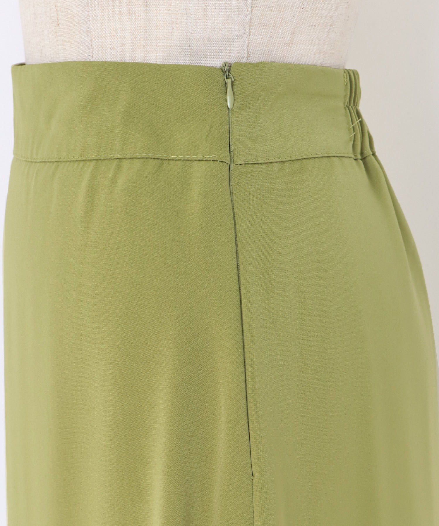 日本 BLUE EAST - [熱銷推薦] 甜美百搭修身剪裁長裙-果綠